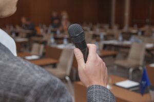 hablar en publico en ingles